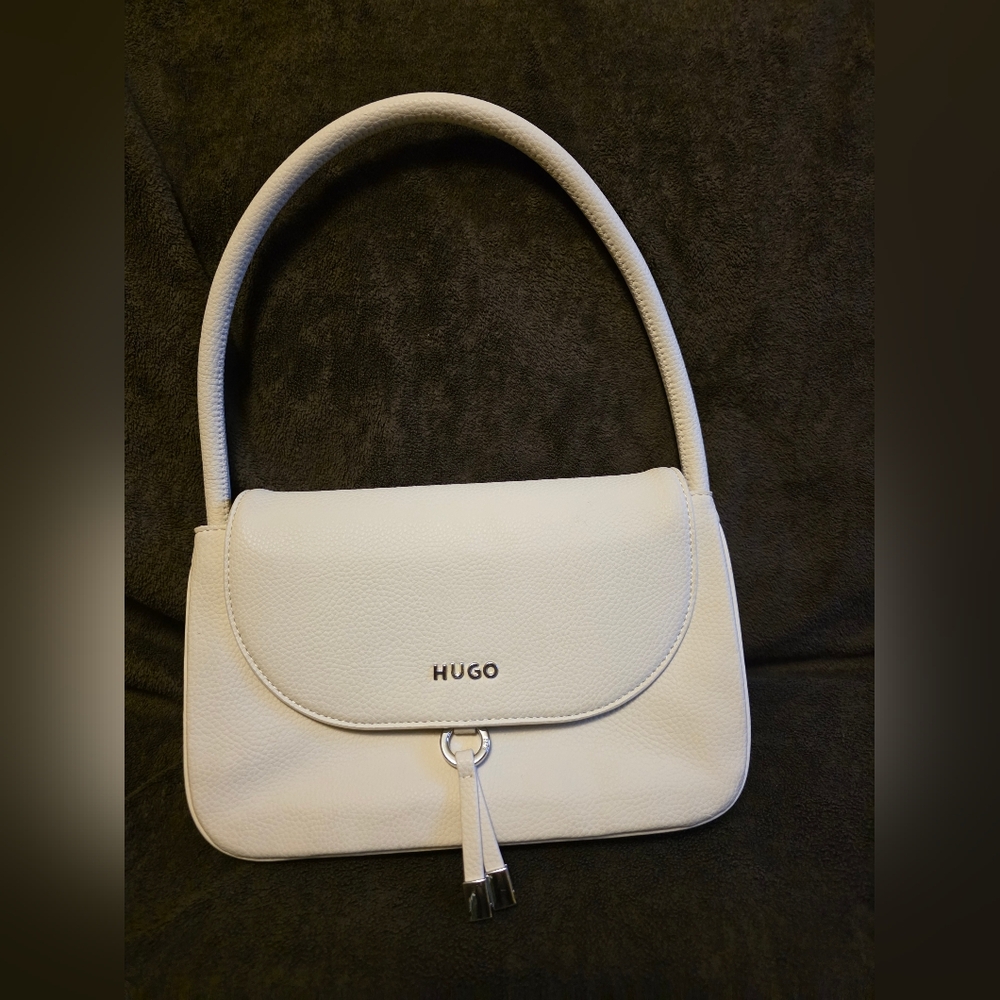 HUGO Cream Leather Handbag/ Shoulder Bag